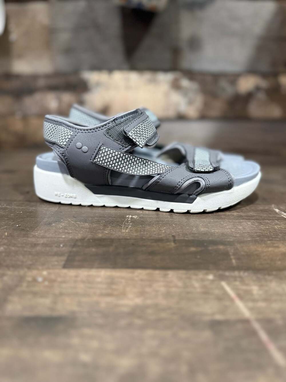 Ryka Rosline Size 5.5M Gray Sport Sandals